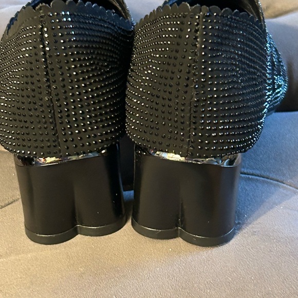 Women’s dress shoes soft stretchy side - Picture 3 of 5